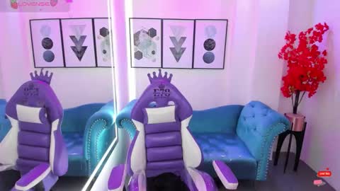 Snapshot of akaza_hakuji_ chatting on 09.29.25 Azaka online show from 09.29.25