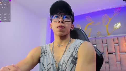 Snapshot of akazaboy chatting on 12.04.24 akazaboy online show from 12.04.24
