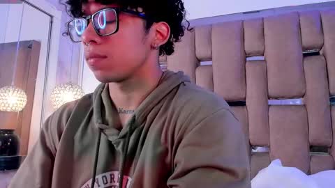 akazaboy online show from 03.04.26