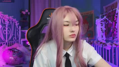 Akemi online show from 02.22.25