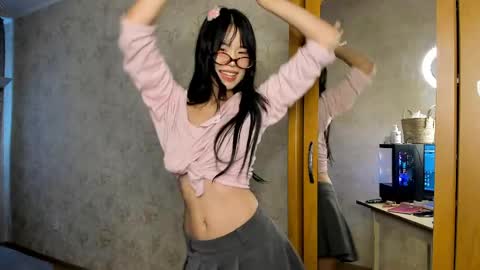 Snapshot of akiba_cute chatting on 05.21.26 akiba_cute online show from 05.21.26