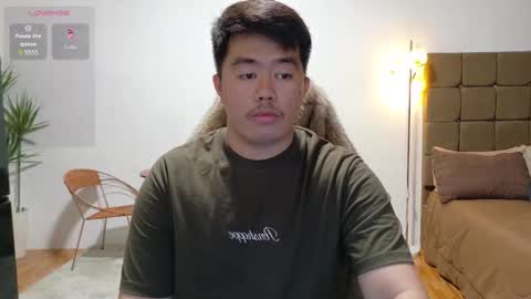 Snapshot of akihiro_morningstar chatting on 03.10.26 Dave online show from 03.10.26