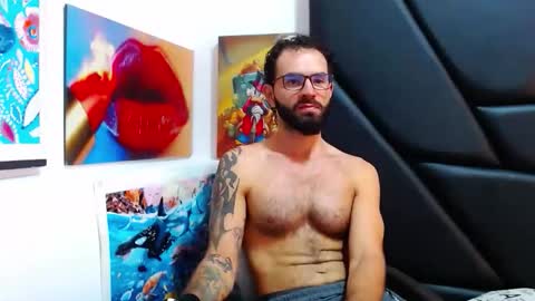 Snapshot of akiles_r chatting on 02.11.26 akiles online show from 02.11.26