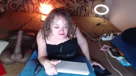 Snapshot of akindmodel chatting on 01.24.25 Natalie online show from 01.24.25