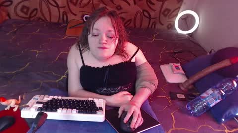 Snapshot of akindmodel chatting on 02.21.25 Natalie online show from 02.21.25