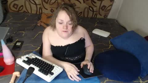 Snapshot of akindmodel chatting on 02.23.25 Natalie online show from 02.23.25