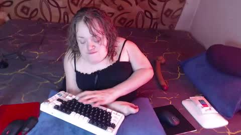 Snapshot of akindmodel chatting on 02.24.25 Natalie online show from 02.24.25