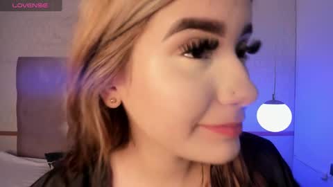 akira_sweet_ online show from 09.17.25