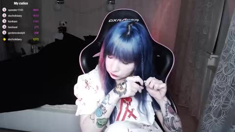 Snapshot of akirahartyx chatting on 10.13.25 akirahartyx online show from 10.13.25