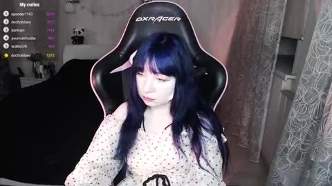 Snapshot of akirahartyx chatting on 10.22.25 akirahartyx online show from 10.22.25