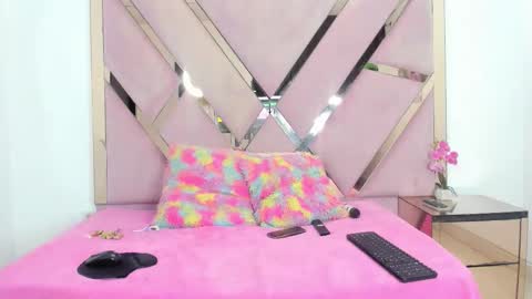 akiraht online show from 10.31.25