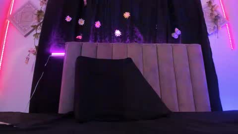 Snapshot of akirastone_ chatting on 10.01.25 akirastone_ online show from 10.01.25