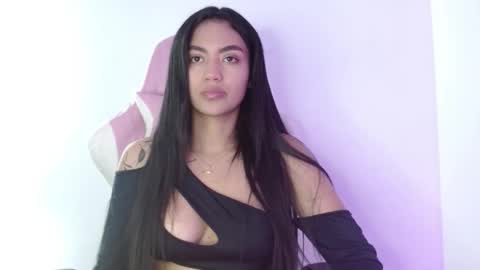 Snapshot of alahia_sweet_official chatting on 11.04.25 Alahia sweet official online show from 11.04.25