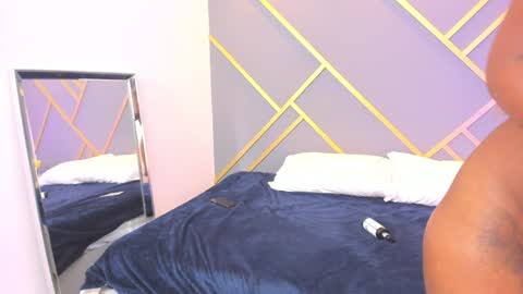 Snapshot of alaia_colins chatting on 01.25.25 alaia_colins online show from 01.25.25