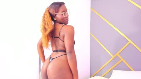 Snapshot of alaia_colins chatting on 02.07.25 alaia_colins online show from 02.07.25