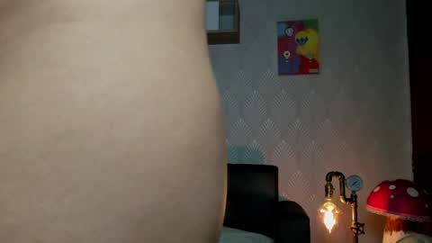 Snapshot of alaia_love77 chatting on 07.18.26 Alaia online show from 07.18.26