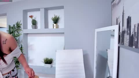 alaia_soto online show from 03.11.25