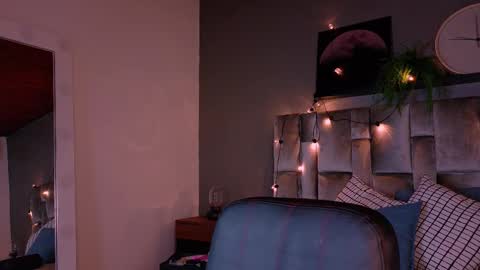 Snapshot of alaiarogers chatting on 10.16.25 Alaia online show from 10.16.25