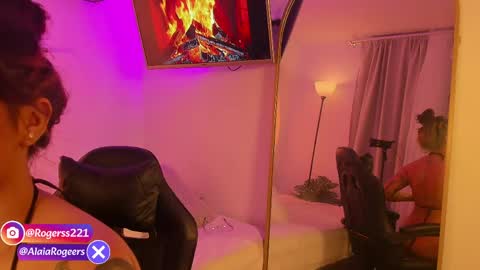 Snapshot of alaiarogerss chatting on 05.22.26 online show from 05.22.26