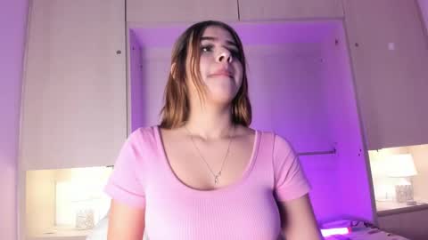 Snapshot of alaiaroose chatting on 02.07.26 alaiaroose online show from 02.07.26