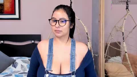     online show from 10.05.25