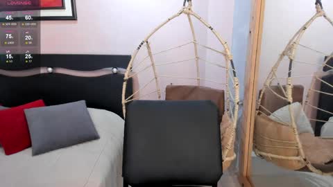     online show from 04.04.26