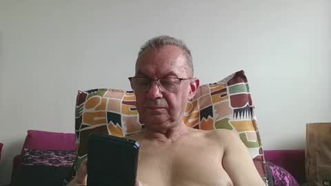 Snapshot of alain5159 chatting on 05.20.26 alain5159 online show from 05.20.26