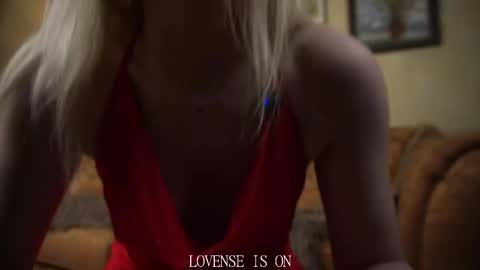 Snapshot of alainejomes chatting on 05.26.26 VETTA online show from 05.26.26