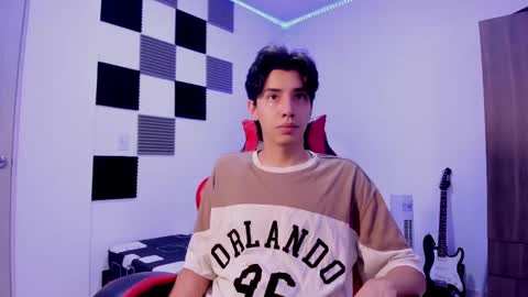 Snapshot of alan_boy01 chatting on 09.25.25 Alan Boy online show from 09.25.25