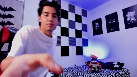 Snapshot of alan_boy01 chatting on 11.09.25 Alan Boy online show from 11.09.25