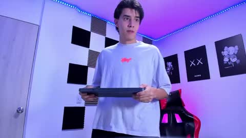 Alan Boy online show from 03.21.26