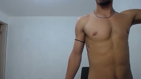 Snapshot of alan_gay chatting on 10.09.25 Alan online show from 10.09.25