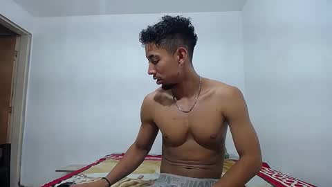 Snapshot of alan_gay chatting on 10.31.25 Alan online show from 10.31.25