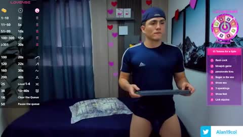 Alan  Kevin can we reach 100 thumbs up please guys  online show from 02.20.25