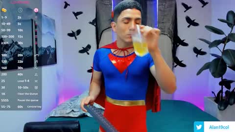 Alan  Kevin can we reach 100 thumbs up please guys  online show from 10.26.25