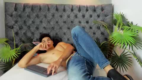 Alan online show from 10.24.25