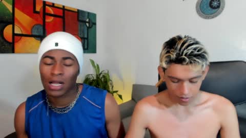 Snapshot of alan_scot chatting on 02.26.25 Alan and Criss - WE JUST FRIENDS WITH BENEFITS BOTH VERS online show from 02.26.25