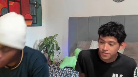 Snapshot of alan_scot chatting on 10.17.25 Alan and Criss - WE JUST FRIENDS WITH BENEFITS BOTH VERS online show from 10.17.25