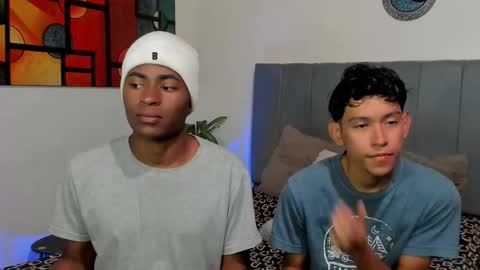 Snapshot of alan_scot chatting on 11.04.25 Alan and Criss - WE JUST FRIENDS WITH BENEFITS BOTH VERS online show from 11.04.25