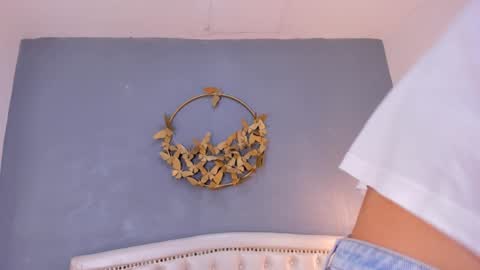 alana_2916 online show from 12.14.24