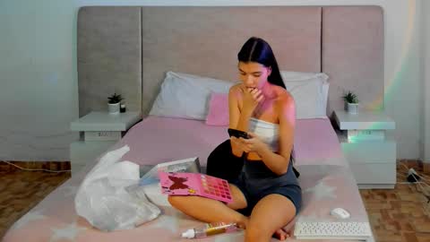             online show from 10.12.25