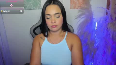 Snapshot of alana_dantes chatting on 09.30.25 M E L I online show from 09.30.25