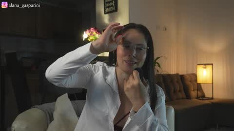 Alana Gasparini online show from 11.21.25