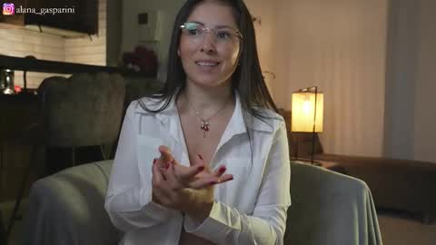 Alana Gasparini online show from 02.17.26