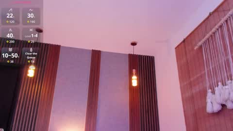 Snapshot of alana_hard_ chatting on 10.01.25 Alana online show from 10.01.25