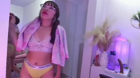 Alana  online show from 01.21.25