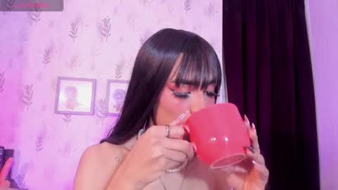 Snapshot of alana_madison10 chatting on 10.29.25 alana madison online show from 10.29.25