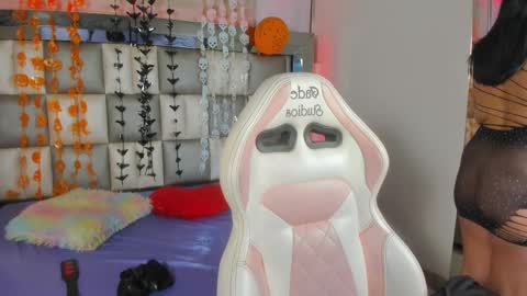 alana online show from 10.29.25