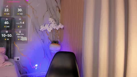 Snapshot of alana_ortegaa chatting on 10.14.25 Schedule 700a.m - 200p.m Col hour online show from 10.14.25