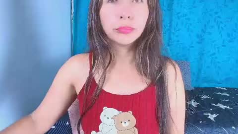 Snapshot of alana_pink95 chatting on 06.17.26 alana_pink95 online show from 06.17.26